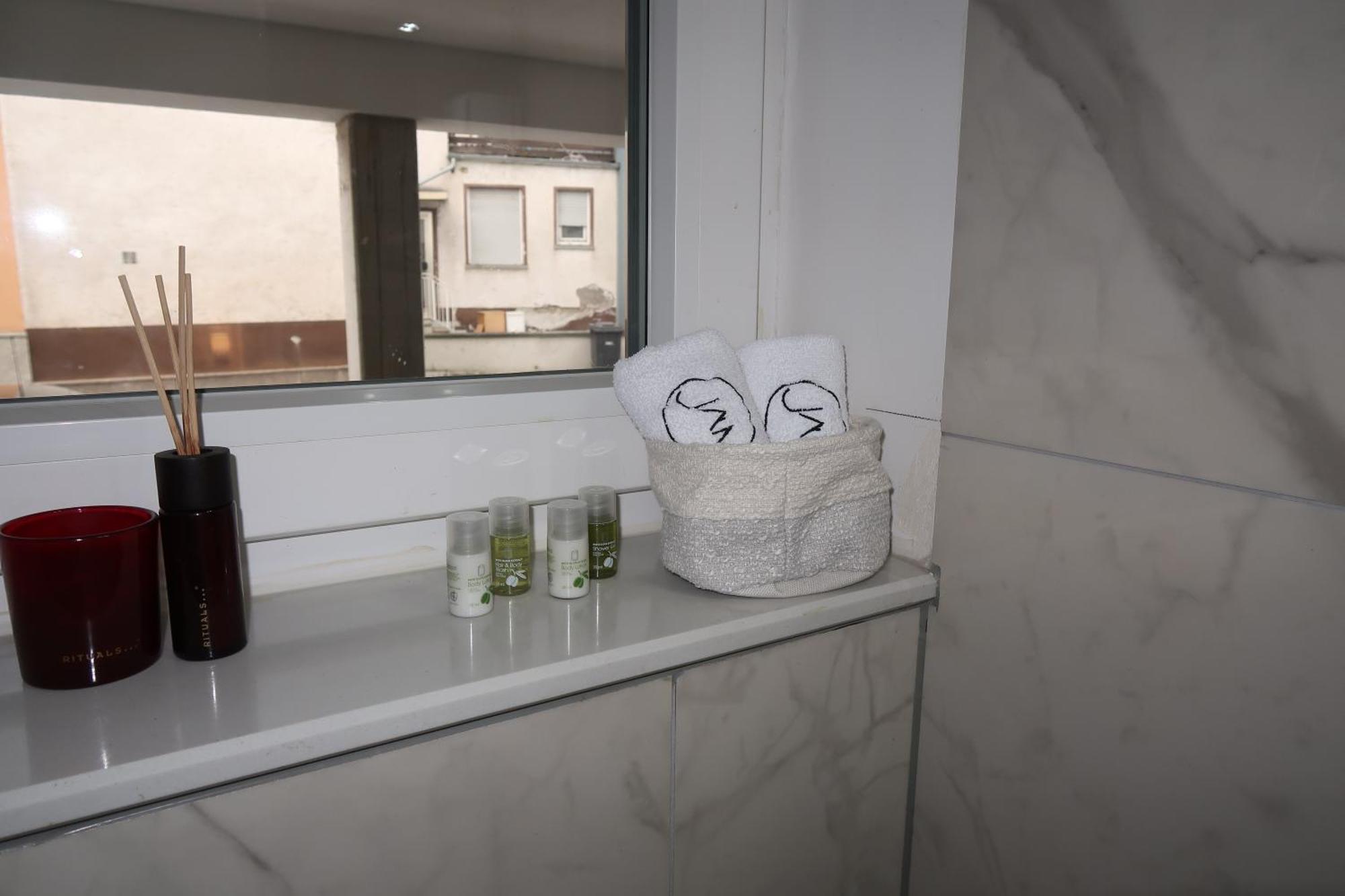 Jam Apartments Кобленц Екстериор снимка